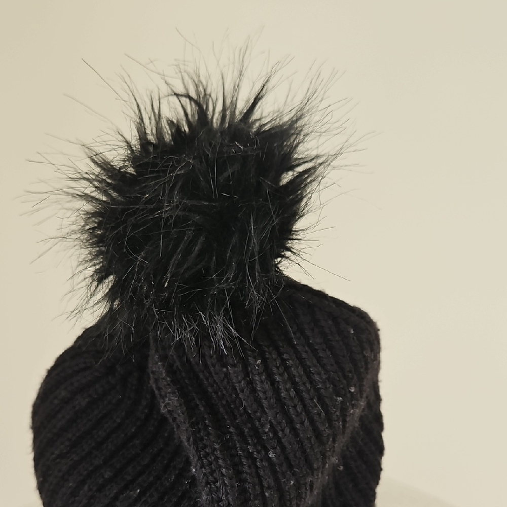 Banana Republic Black Knit Beanie with Pom Pom - Picture 2 of 3